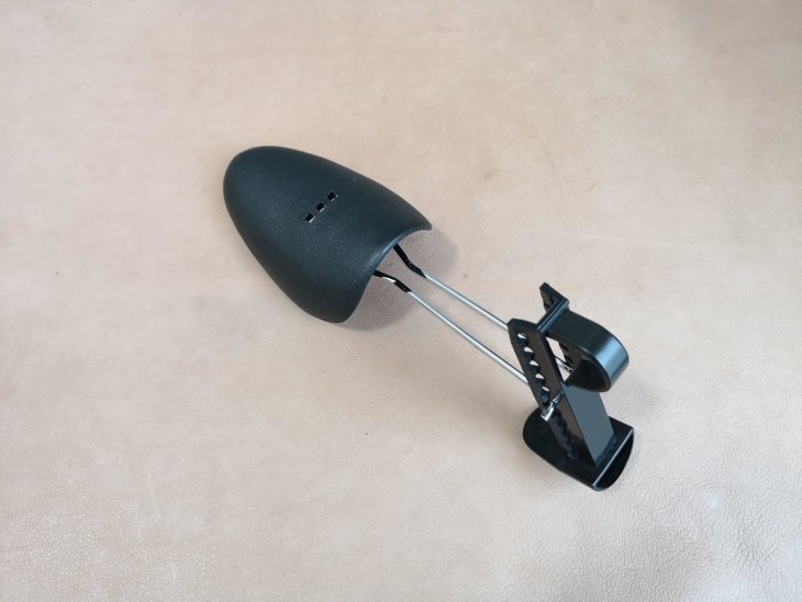 プラスチック製シューキーパー
