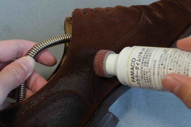 スエード靴の手入れ方法 革靴だけでなくスニーカーやパンプスにも Kutsumedia